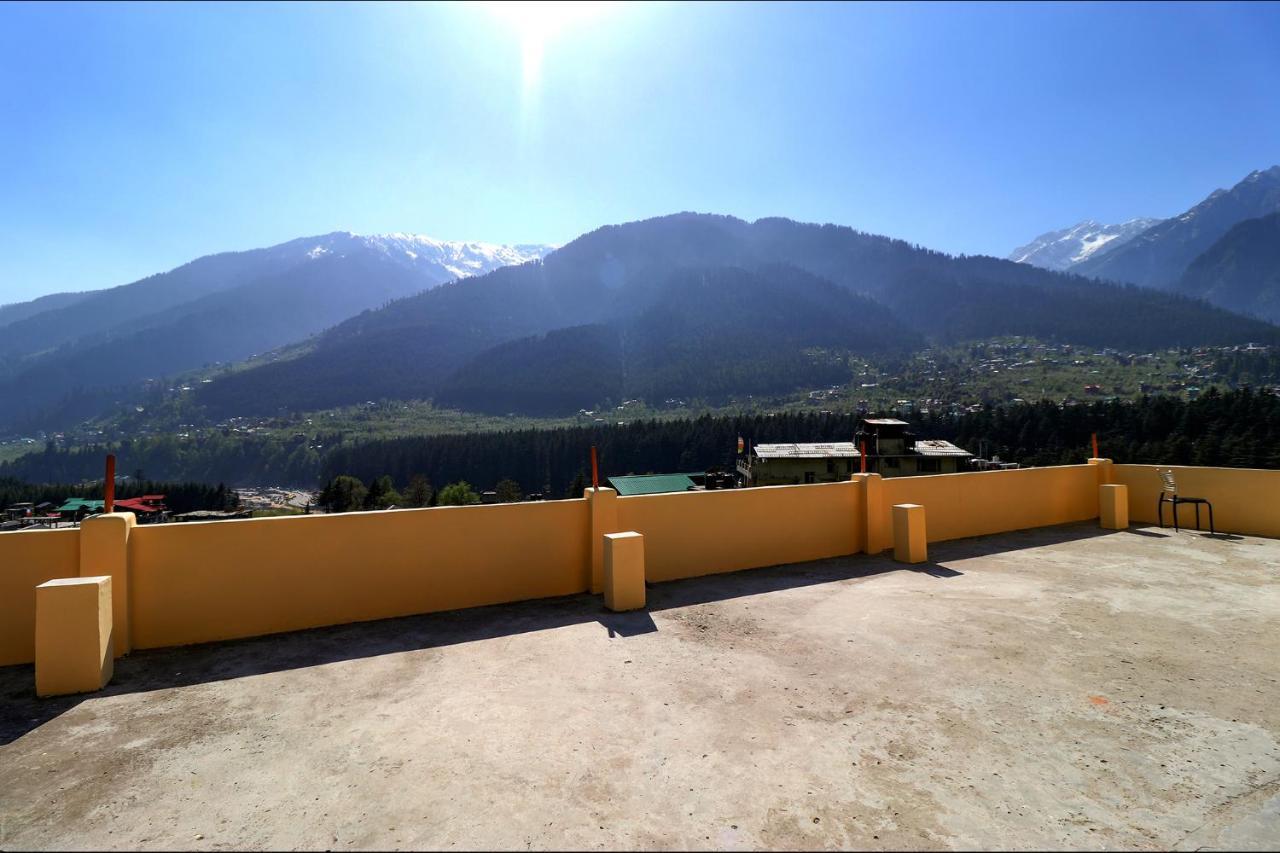 FabHotel Mai Vrindavan Manāli Esterno foto