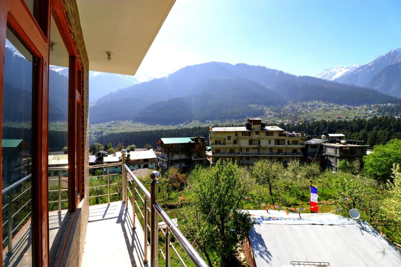FabHotel Mai Vrindavan Manāli Esterno foto