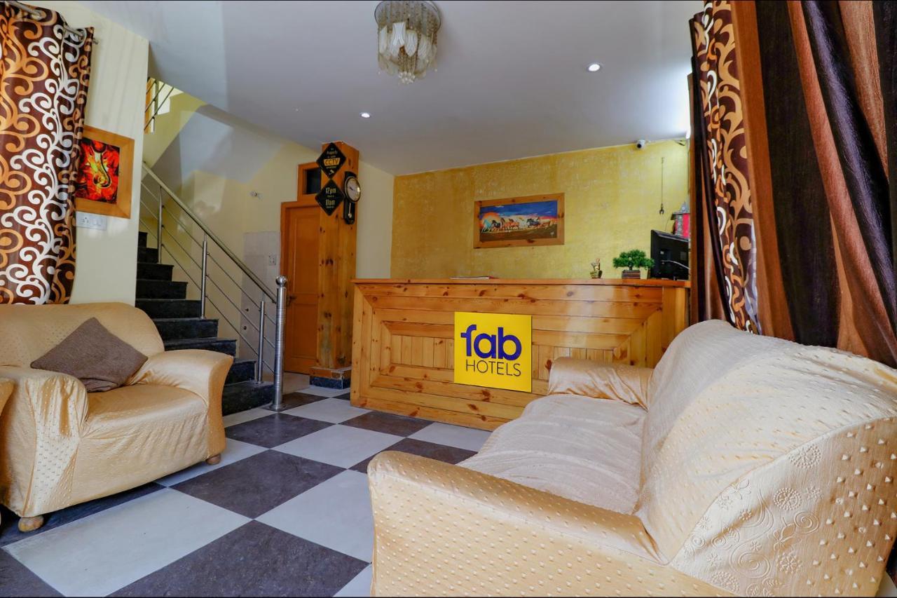 FabHotel Mai Vrindavan Manāli Esterno foto