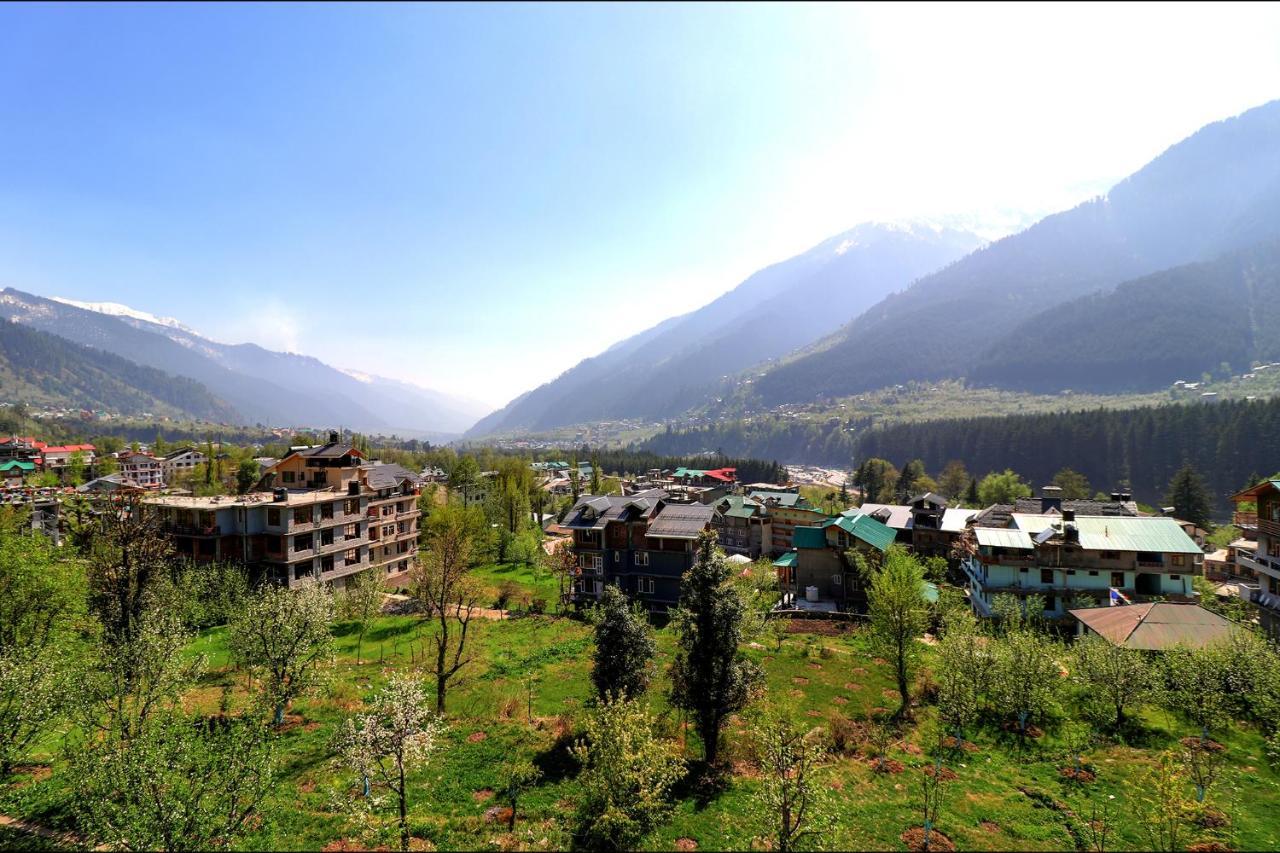 FabHotel Mai Vrindavan Manāli Esterno foto